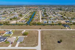 1902 NE 17th Terrace, Cape Coral, FL 33909 - Photo 29