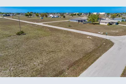 1902 NE 17th Ter, Cape Coral, FL 33909 - Photo 7