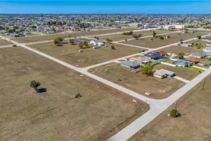 1902 NE 17th Terrace, Cape Coral, FL 33909 - Photo 17