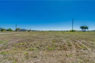 1902 NE 17th Terrace, Cape Coral, FL 33909 - Photo 3