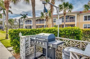 12515 McGregor Blvd, Fort Myers, FL 33919 - Photo 29