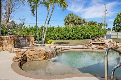 549 Peck Ave, Fort Myers, FL 33919 - Photo 3