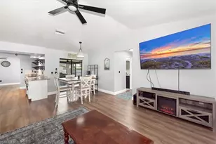 1702 SE 5th Ct, Cape Coral, FL 33990 - Photo 11