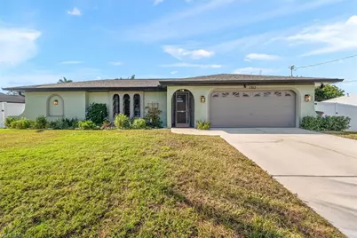 1702 SE 5th Ct, Cape Coral, FL 33990 - Photo 3