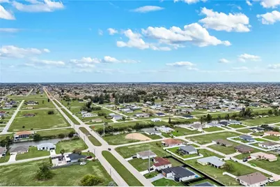 2013 NW Juanita Pl, Cape Coral, FL 33993 - Photo 39