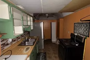 986 Tropical Palm Ave, North Fort Myers, FL 33903 - Photo 7