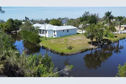 3260 Lunar St, Naples, FL 34112 - Photo 5