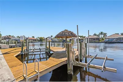 2822 SW 49th Ter, Cape Coral, FL 33914 - Photo 5