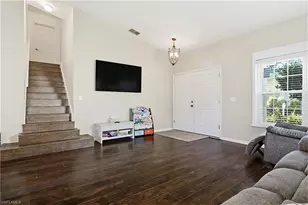 12421 Eagle Pointe Cir, Fort Myers, FL 33913 - Photo 3