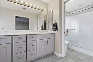 12421 Eagle Pointe Cir, Fort Myers, FL 33913 - Photo 23