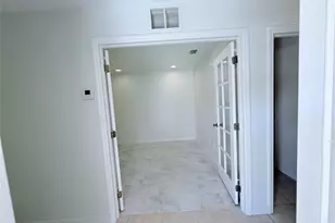 541 Hancock Bridge Pkwy, Cape Coral, FL 33990 - Photo 5