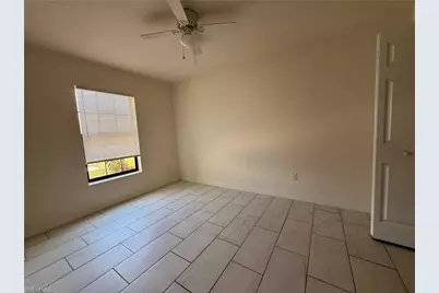 4712 SE 5th Ave, Cape Coral, FL 33904 - Photo 9