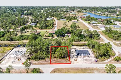 206 Aurora Ave S, Lehigh Acres, FL 33974 - Photo 5