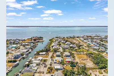 2371 Baybreeze St, Saint James City, FL 33956 - Photo 31