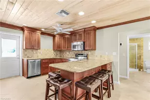 2371 Baybreeze St, Saint James City, FL 33956 - Photo 9