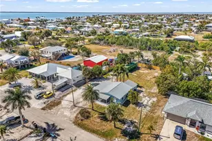 2371 Baybreeze St, Saint James City, FL 33956 - Photo 29