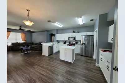 4409 Varsity Lakes Dr, Lehigh Acres, FL 33971 - Photo 15
