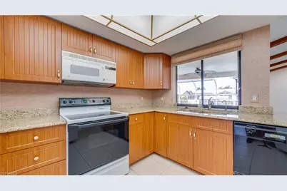 5308 SW 11th Pl, Cape Coral, FL 33914 - Photo 5