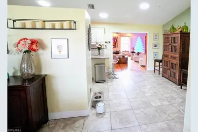 2304 SE 8th Ter, Cape Coral, FL 33990 - Photo 3