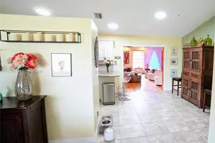 2304 SE 8th Terrace, Cape Coral, FL 33990 - Photo 3