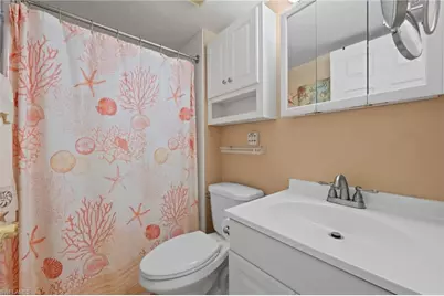 2121 Collier Ave #102, Fort Myers, FL 33901 - Photo 15