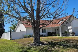 420 SE 15th Terrace, Cape Coral, FL 33990 - Photo 5