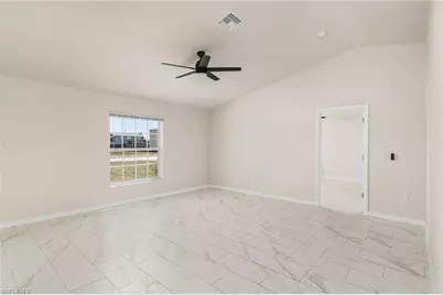 124 NE 15th Ter, Cape Coral, FL 33909 - Photo 9