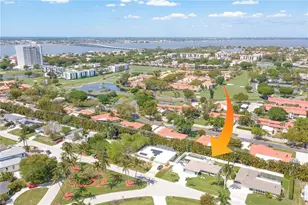 1089 N Town and River Dr, Fort Myers, FL 33919 - Photo 35