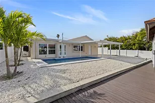 107 Albatross St, Fort Myers Beach, FL 33931 - Photo 9