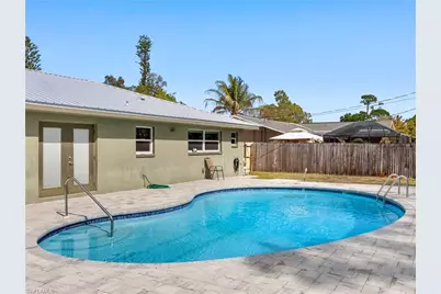 8848 Fordham St, Fort Myers, FL 33907 - Photo 25