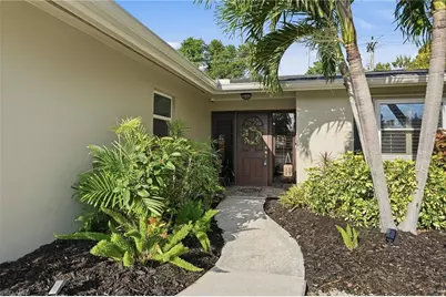 4742 Santa Del Rae Ave, Fort Myers, FL 33901 - Photo 3