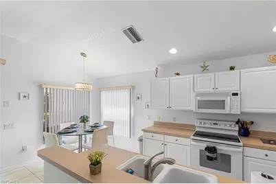 10021 Colonial Country Club Blvd, Fort Myers, FL 33913 - Photo 5