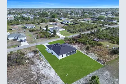 2909 63rd St W, Lehigh Acres, FL 33971 - Photo 5