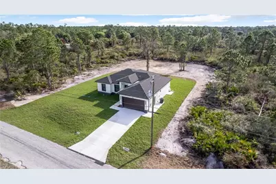 606 Johns Ave, Lehigh Acres, FL 33972 - Photo 5