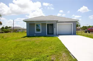 3428 Jeffcott St, Fort Myers, FL 33916 - Photo 3