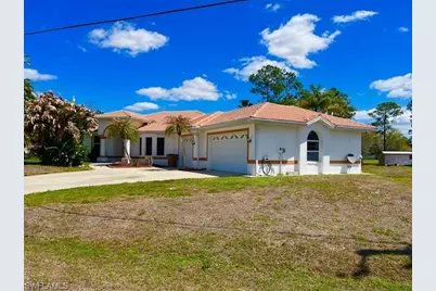 914 McArthur Ave, Lehigh Acres, FL 33936 - Photo 3