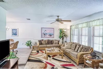 5036 SW 9th Pl, Cape Coral, FL 33914 - Photo 9