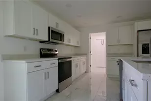 3433 Jeffcott St, Fort Myers, FL 33916 - Photo 13