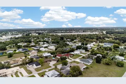 6890 Circle Dr, Fort Myers, FL 33905 - Photo 7