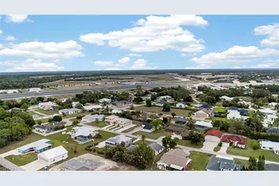 6890 Circle Dr, Fort Myers, FL 33905 - Photo 5