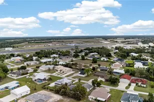 6890 Circle Dr, Fort Myers, FL 33905 - Photo 5