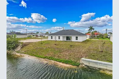 2125 NE 5th Pl, Cape Coral, FL 33909 - Photo 27