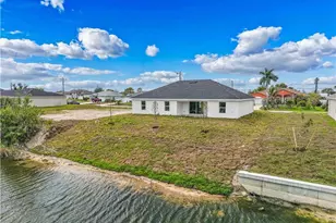 2125 NE 5th Pl, Cape Coral, FL 33909 - Photo 27