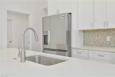 2125 NE 5th Pl, Cape Coral, FL 33909 - Photo 9