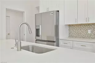 2125 NE 5th Pl, Cape Coral, FL 33909 - Photo 9