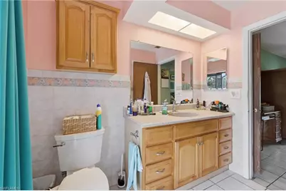 4305 SW 1st Pl, Cape Coral, FL 33914 - Photo 23