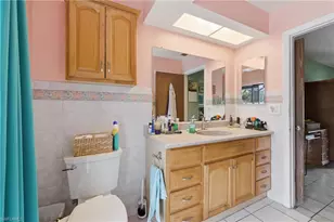 4305 SW 1st Pl, Cape Coral, FL 33914 - Photo 23