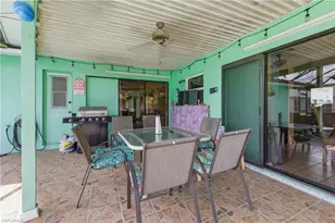 4305 SW 1st Pl, Cape Coral, FL 33914 - Photo 25