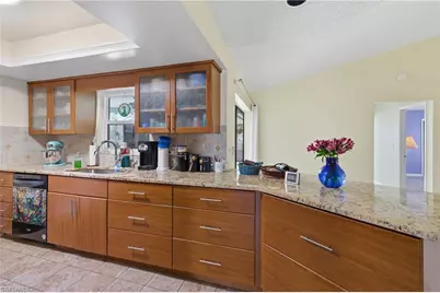 4305 SW 1st Pl, Cape Coral, FL 33914 - Photo 11