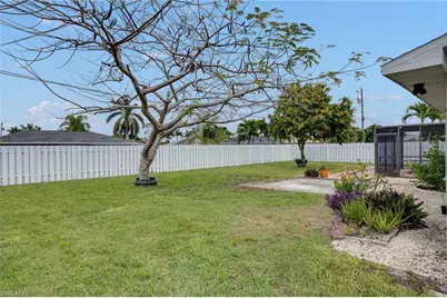 3414 SE 2nd Pl, Cape Coral, FL 33904 - Photo 3